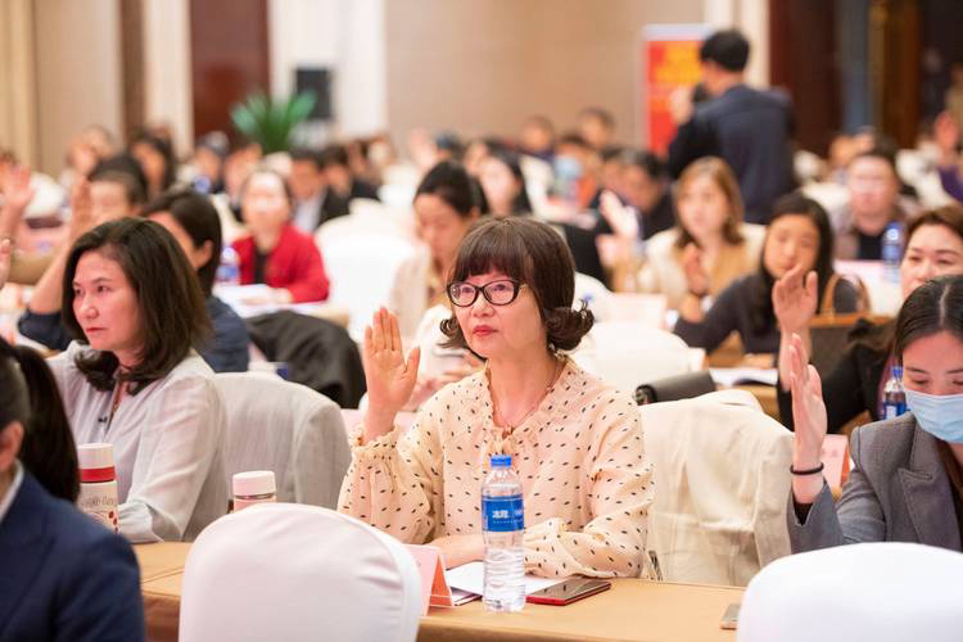 阳光丽人美容